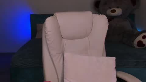 Eva online show from 12.12.24