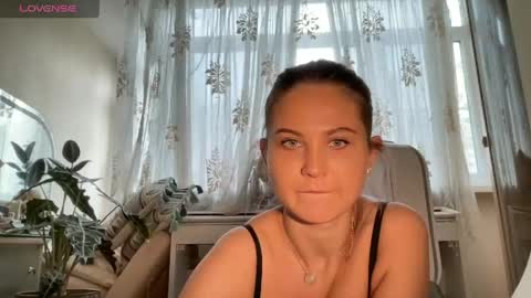 EvaHazard online show from 05.01.26