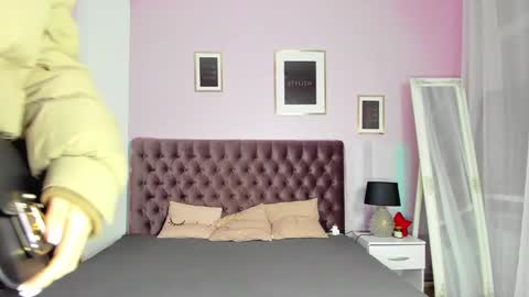 Eva online show from 01.24.25