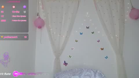Snapshot of evaluna_horny_ chatting on 10.29.25 evaluna horny online show from 10.29.25