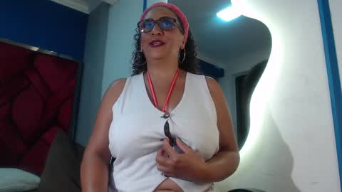 Snapshot of evamills1 chatting on 01.26.25 Eva Mills online show from 01.26.25