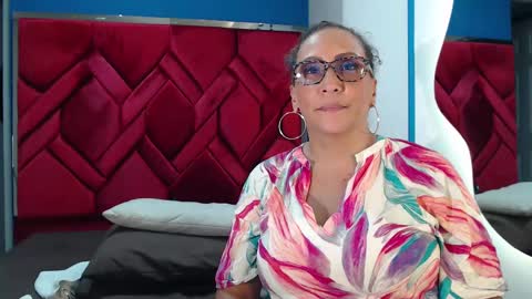 Snapshot of evamills1 chatting on 02.20.25 Eva Mills online show from 02.20.25