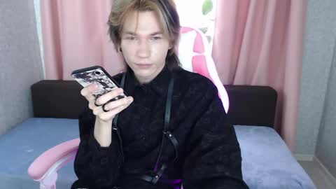 Snapshot of evan_reinhart chatting on 09.25.25 evan_reinhart online show from 09.25.25