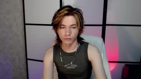 Snapshot of evan_reinhart chatting on 10.14.25 evan_reinhart online show from 10.14.25