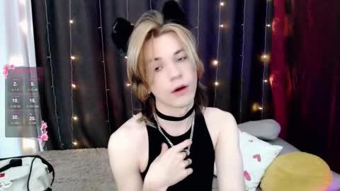 Snapshot of evan_reinhart chatting on 11.09.25 evan_reinhart online show from 11.09.25