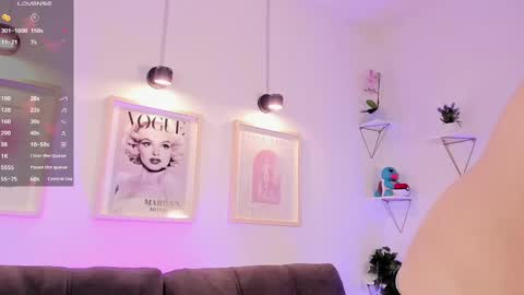 Evan voss  help me get 200 likesindependent model online show from 09.17.25