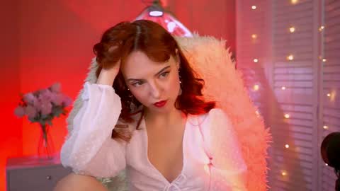 Snapshot of evanellson chatting on 02.04.25 Eva online show from 02.04.25