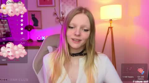 Snapshot of evangel1ne chatting on 03.12.26 evangel1ne online show from 03.12.26