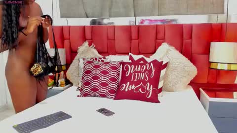 evangelin_ts online show from 12.14.25