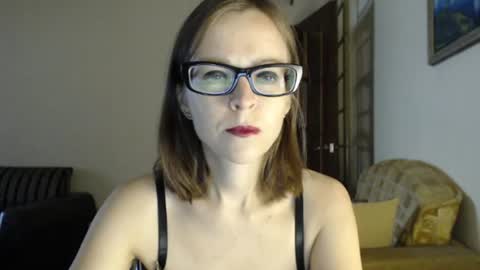 Snapshot of evangeline06 chatting on 07.17.26 YourMistress online show from 07.17.26