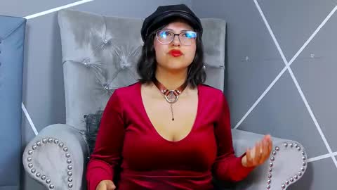 Miss Evangeline    online show from 03.01.25