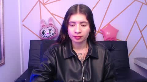 Snapshot of evangeline__rouse chatting on 04.14.26 EVANGELINE online show from 04.14.26