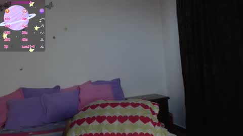 Snapshot of evangeline_lover chatting on 10.19.25 evangeline_lover online show from 10.19.25