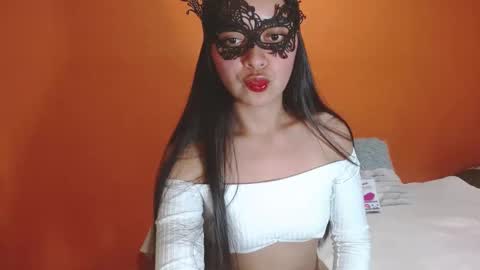 evangelinne_01 online show from 11.09.25