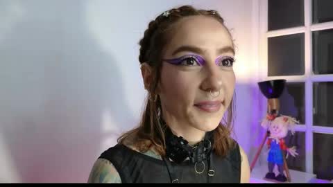 Evangelyne online show from 10.22.25