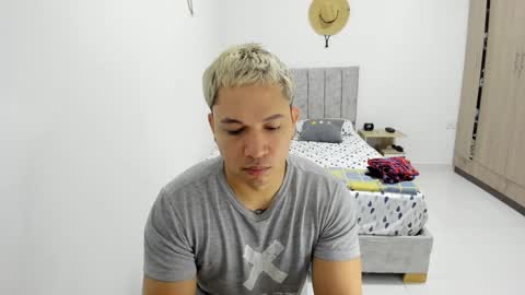 Snapshot of evans_king chatting on 05.27.26 Evan online show from 05.27.26