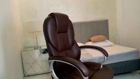 E V A N S online show from 03.03.26