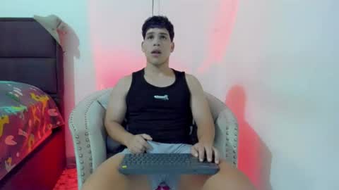 Snapshot of evansfenty chatting on 07.12.26 evansfenty online show from 07.12.26