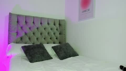 Eva Olimpo online show from 12.04.25