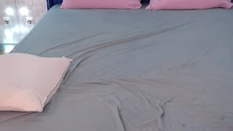 Snapshot of evapeachh chatting on 12.07.24 Eva online show from 12.07.24