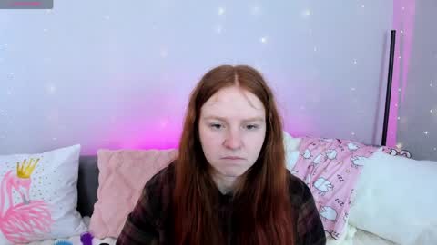 Snapshot of evarey_ chatting on 04.10.26 Adelina online show from 04.10.26