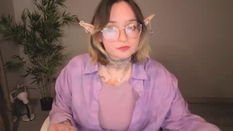 Snapshot of evathewitcher chatting on 05.30.26 EvaTheWitcher online show from 05.30.26