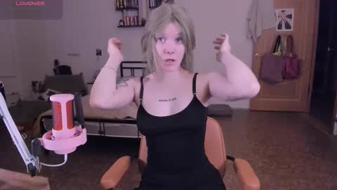 Snapshot of evathority chatting on 12.05.25 online show from 12.05.25