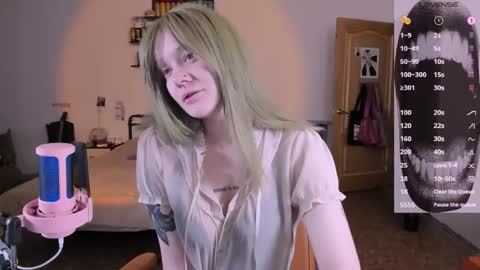 Snapshot of evathority chatting on 03.19.26 online show from 03.19.26