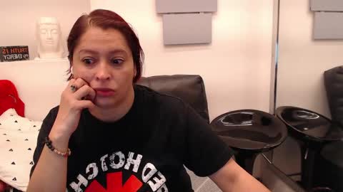 Snapshot of evatwiss chatting on 06.09.26 Eva Twiss online show from 06.09.26