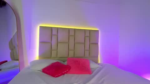 Eva Queen online show from 09.21.25