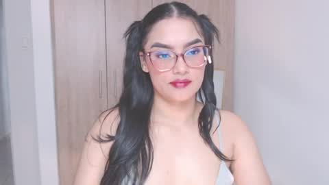 Snapshot of eve_rox18 chatting on 06.28.26 Eve Rox18 online show from 06.28.26
