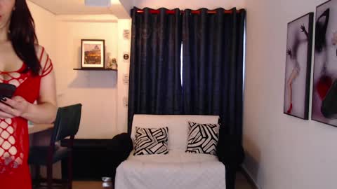 Evee online show from 03.26.26