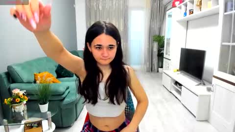 Snapshot of eveeevian chatting on 11.08.25 eveeevian online show from 11.08.25