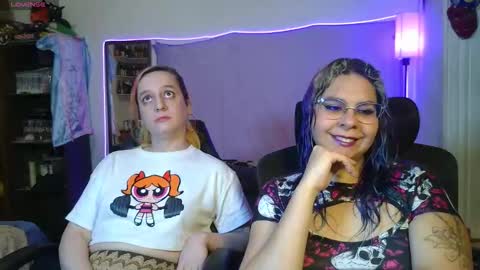 Snapshot of evelan123 chatting on 03.20.26 Chulal online show from 03.20.26