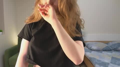 Eveleen online show from 01.15.25