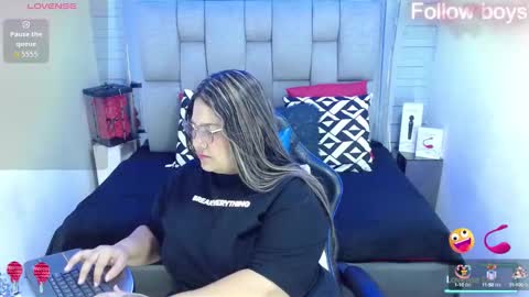 evelin zaens online show from 10.12.25