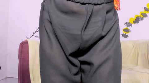 evelina online show from 10.28.25