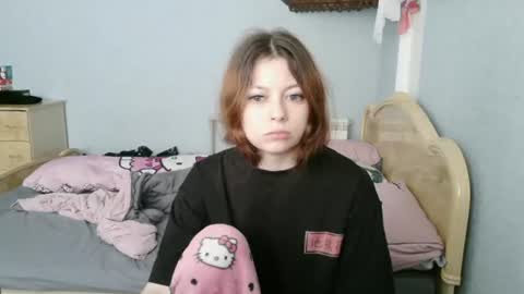 Snapshot of evelinamercer chatting on 07.14.26 Alice 3 online show from 07.14.26