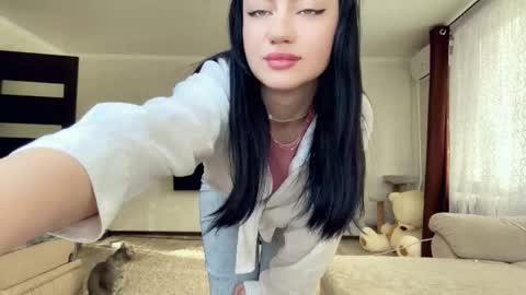 Snapshot of evelinkowski chatting on 02.18.26 Sofia online show from 02.18.26