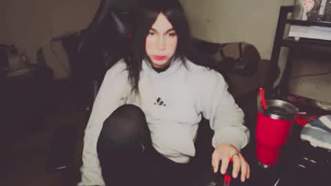 Snapshot of evelyn420521 chatting on 02.19.26 evelyn420521 online show from 02.19.26