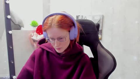 Snapshot of evelyn_fuller chatting on 03.03.26 Elizabeth online show from 03.03.26