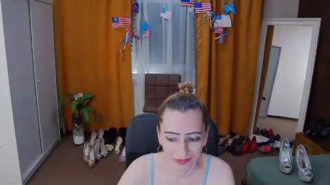 Snapshot of evelynreagan chatting on 07.28.26 evelynreagan online show from 07.28.26