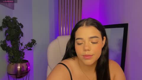 Evelyn Woods online show from 01.16.25