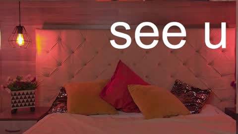 Snapshot of evemundie chatting on 03.12.25 Eve online show from 03.12.25