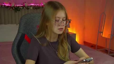 Snapshot of evemundie chatting on 09.18.25 Eve online show from 09.18.25