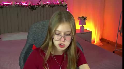 Snapshot of evemundie chatting on 10.14.25 Eve online show from 10.14.25