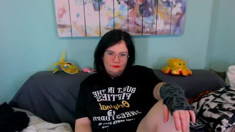 Everly online show from 04.19.26