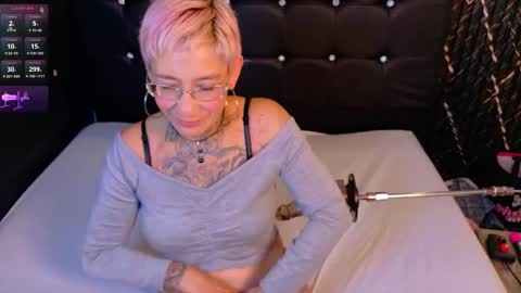 Snapshot of everlyn_sexx chatting on 03.19.26 everlyn_sexx online show from 03.19.26