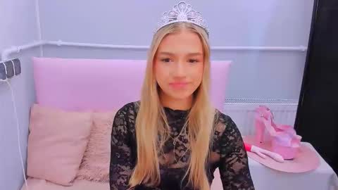 Snapshot of evettegold chatting on 01.18.26 Eve online show from 01.18.26