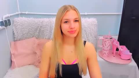 Snapshot of evettegold chatting on 02.09.26 Eve online show from 02.09.26